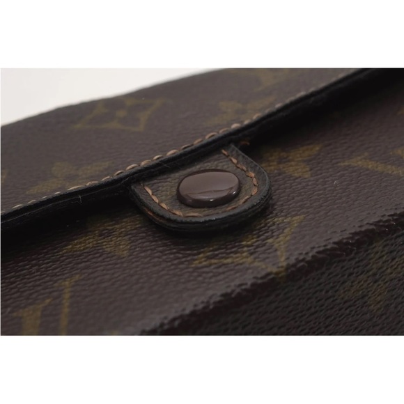 Authentic Louis Vuitton
Monogram Boite A Tout
Jewelry Case Old Model - Picture 11 of 14